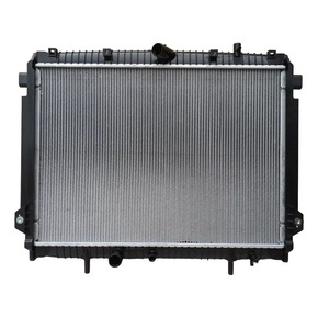 VIGUS PLUS X351 2.4 / J351 / RADIADOR AGUA MECANICO (MT) (SALIDA AGUA SUP DIAGONAL / SALIDA AGUA HORIZONTAL INF / ENGANCHES EN AMBOS LADOS)